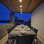 Ramus Paros Isterni (Paros)