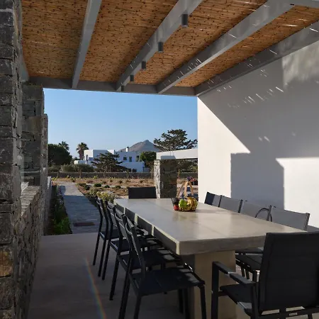 Ramus Paros Isterni (Paros)