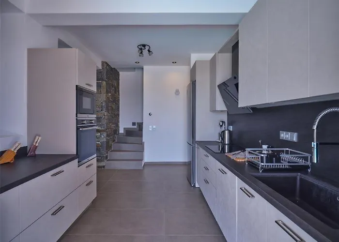 Elaia K2 * Isterni (Paros)